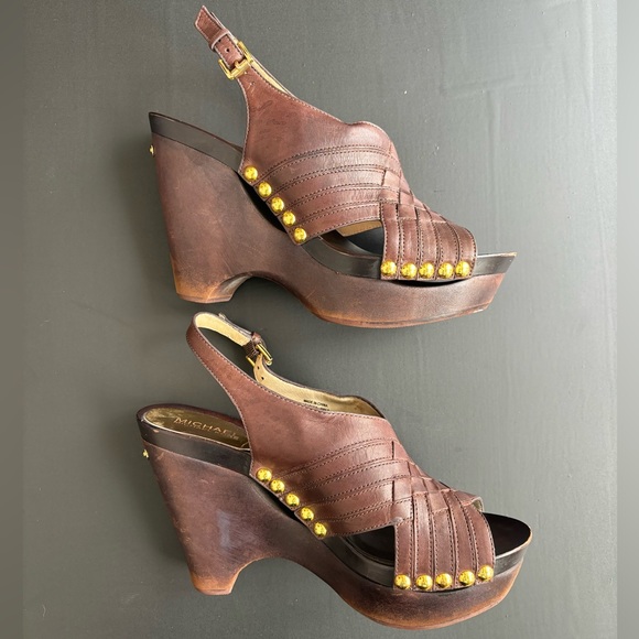 Michael Kors Brown Wedge Sandal. Size 9 - Picture 2 of 8